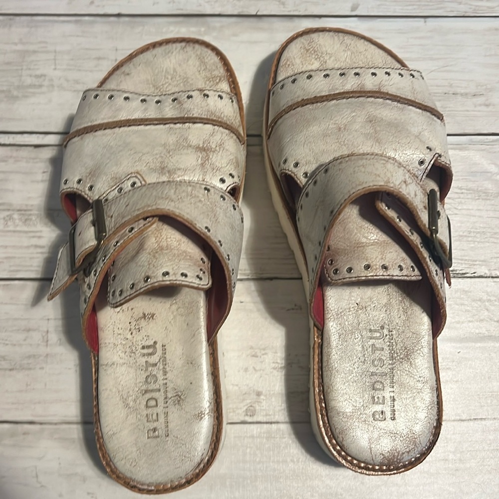 Bed|Stu platform sandal